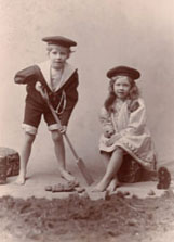 Eleanor and Jack Jauncey (Brighton, c. 1896)