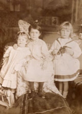 Eleanor and Jack Jauncey with Urusla Watson (Russia, 1893)