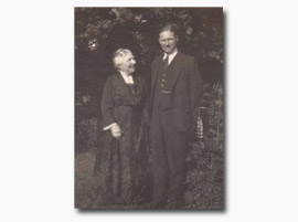 Edith Blanche Pringle (c. 1932, standing with her son, Jack Jauncey)